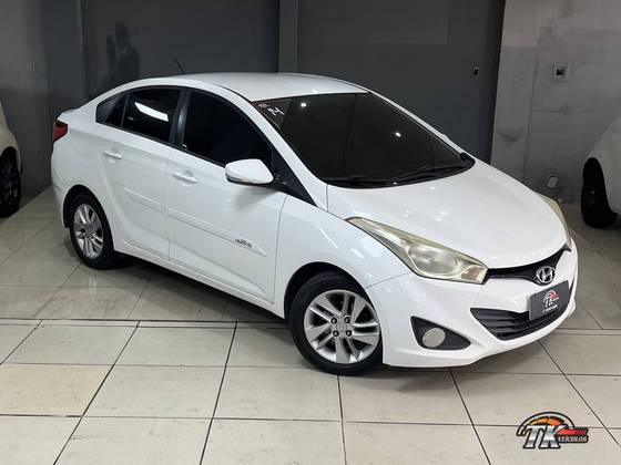 HYUNDAI HB20S 1.6 PREMIUM 16V FLEX 4P AUTOMÁTICO HYUNDAI HB20S 1.6 PREMIUM 16V FLEX 4P AUTOMÁTICO